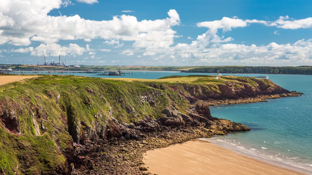 Lindsway Bay and Great Castle Head