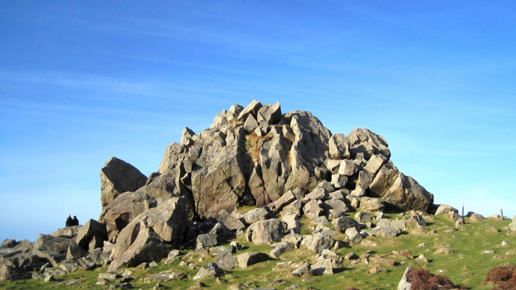 Garn Fawr,Mynydd Dinas